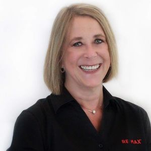 Meet your Posher, Leslie